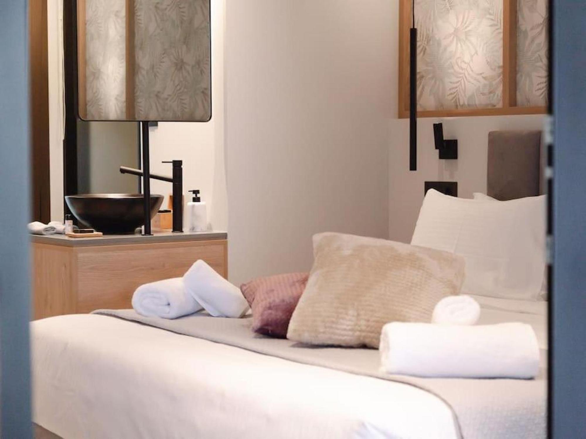 Orama Luxury Suite 3 Bedrooms With Private Pool Херсонисос Екстериор снимка